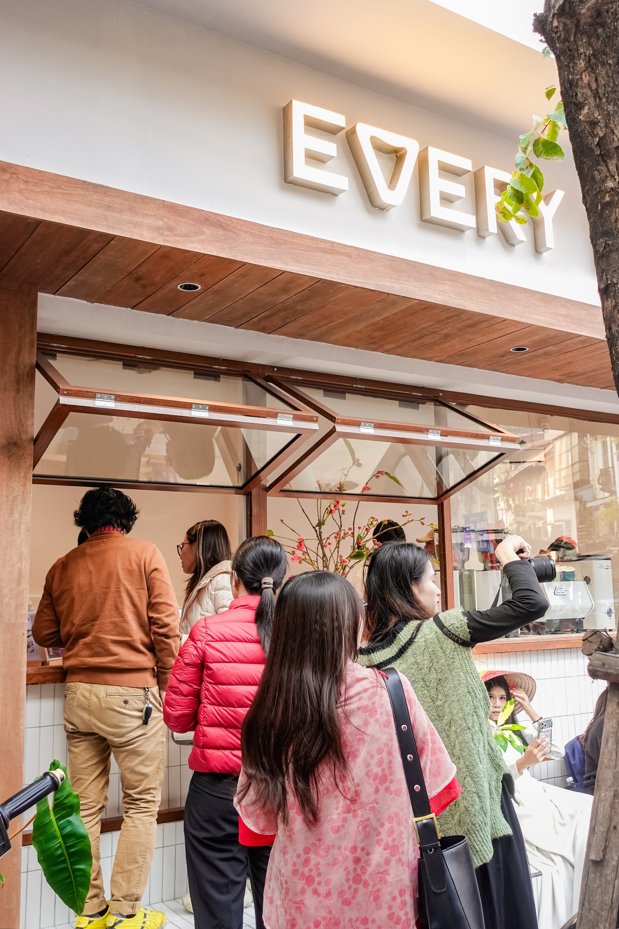 Lần đầu tiên có mặt tại Hà Nội, thương hiệu cà phê mới của "cha đẻ" The Coffee House có gì hot?- Ảnh 17.