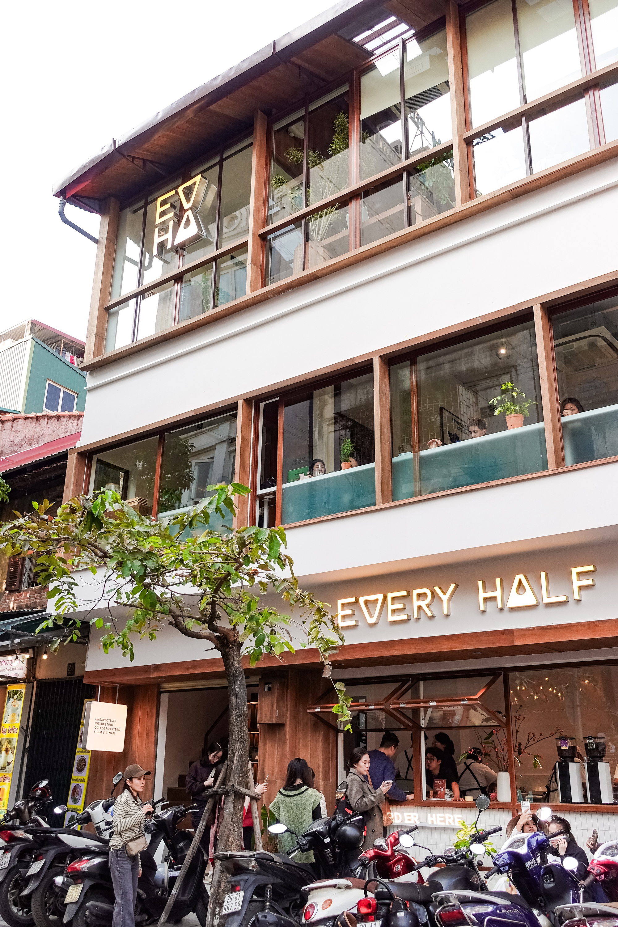 Lần đầu tiên có mặt tại Hà Nội, thương hiệu cà phê mới của "cha đẻ" The Coffee House có gì hot?- Ảnh 2.