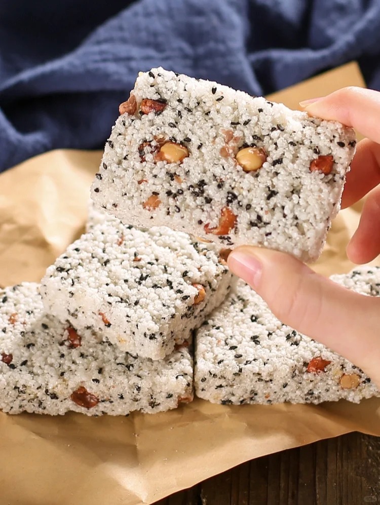 Món "lương khô" 400 năm tuổi từng khiến vua Càn Long tấm tắc, ngỡ lạ mà quen với ký ức Tết Việt- Ảnh 14.