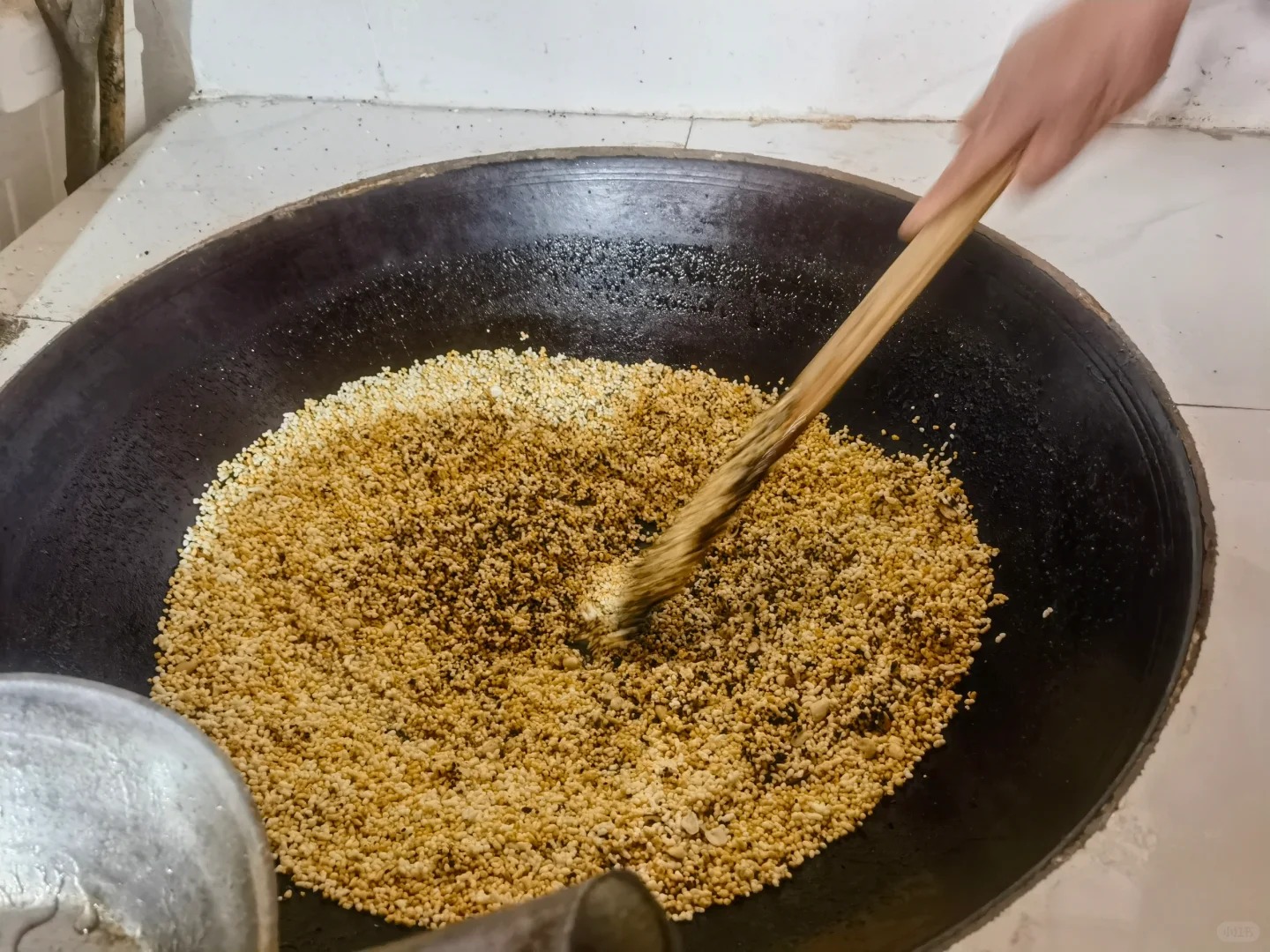 Món "lương khô" 400 năm tuổi từng khiến vua Càn Long tấm tắc, ngỡ lạ mà quen với ký ức Tết Việt- Ảnh 17.