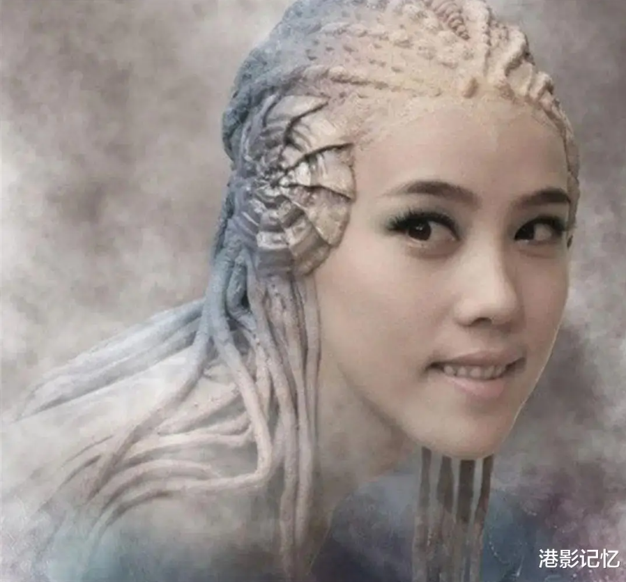 Một sao nữ được bạn trai thiếu gia đập tiền 3.400 tỷ nâng đỡ, đến Dương Mịch cũng bị bắt phải "làm nền" - Ảnh 2.