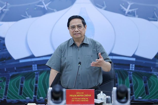 Trước ngày trọng đại, Thủ tướng thị sát và chỉ đạo "nóng" tại siêu dự án 16 tỷ USD của Việt Nam- Ảnh 3. Trước ngày trọng đại, Thủ tướng thị sát và chỉ đạo "nóng" tại siêu dự án 16 tỷ USD của Việt Nam- Ảnh 3.