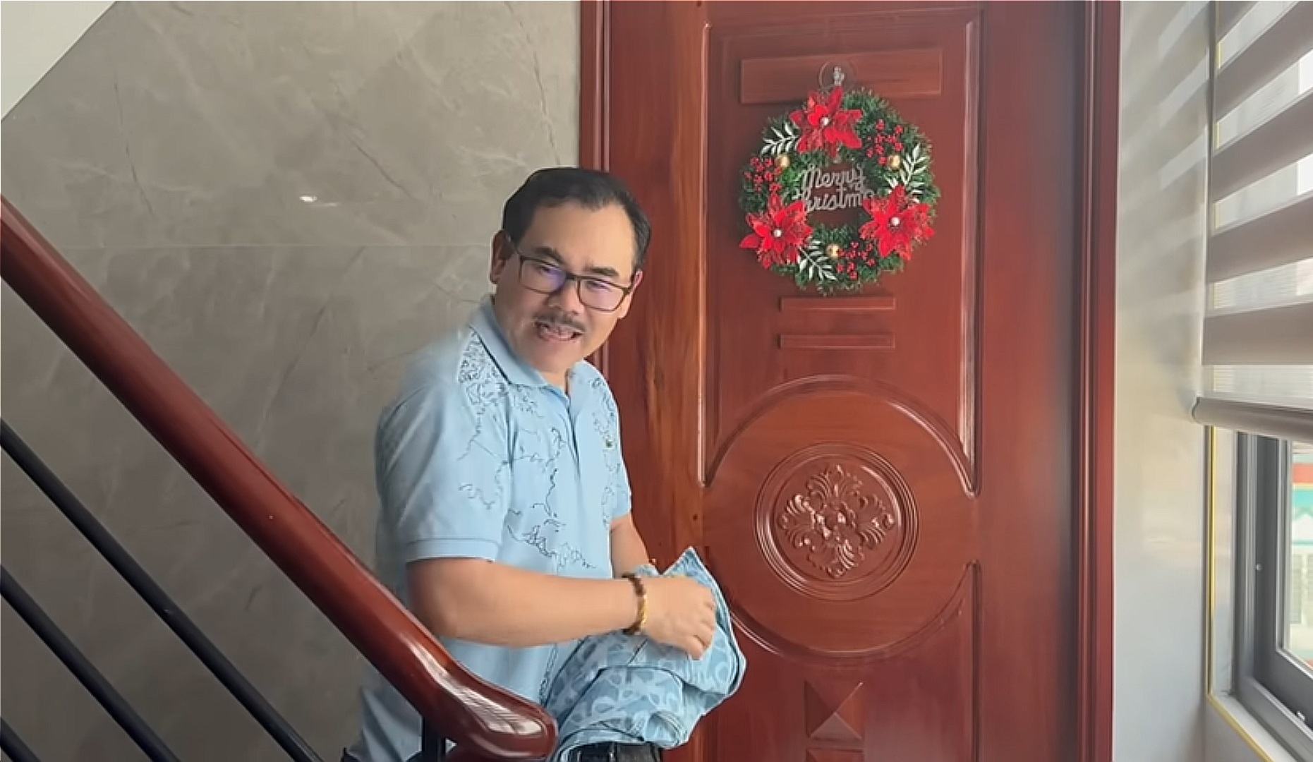 Nữ NSƯT dẫn chồng từ Mỹ về nước, vào nhà mặt tiền 50 tỷ TP.HCM: "Mua nhà khác cho em ở"- Ảnh 1.