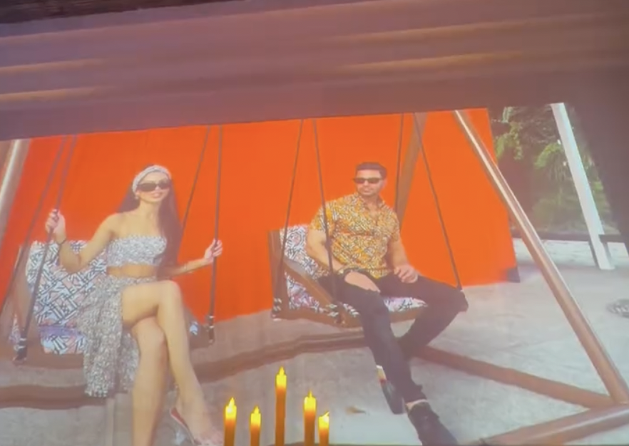 Chuyện tình "2 lần vượt ải ba vợ" của con rể tỷ phú Johnathan Hạnh Nguyễn: Lộ 1 điểm chênh lệch lớn - Ảnh 12. Chuyện tình "2 lần vượt ải ba vợ" của con rể tỷ phú Johnathan Hạnh Nguyễn: Lộ 1 điểm chênh lệch lớn - Ảnh 12.