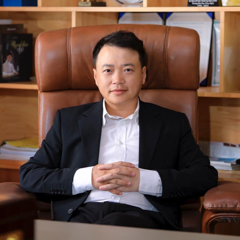 Khởi tố thêm tội danh trốn thuế với Shark Bình- Ảnh 1.