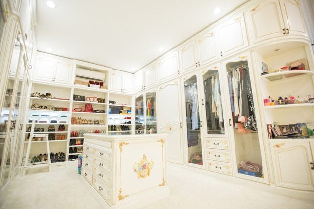 Nữ nghệ sĩ Việt là "đại gia đất mỏ", 45 tuổi lấy chồng, BĐS trải dài từ Nam ra Bắc- Ảnh 11. Nữ nghệ sĩ Việt là "đại gia đất mỏ", 45 tuổi lấy chồng, BĐS trải dài từ Nam ra Bắc- Ảnh 11.