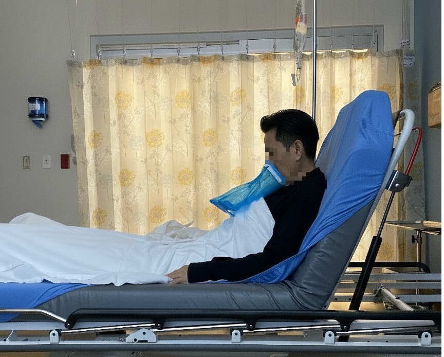 Rõ ràng bị đau vai nhưng bác sĩ lại báo mắc ung thư phổi, người đàn ông gào khóc: “Sai ở đâu?” - Ảnh 1.