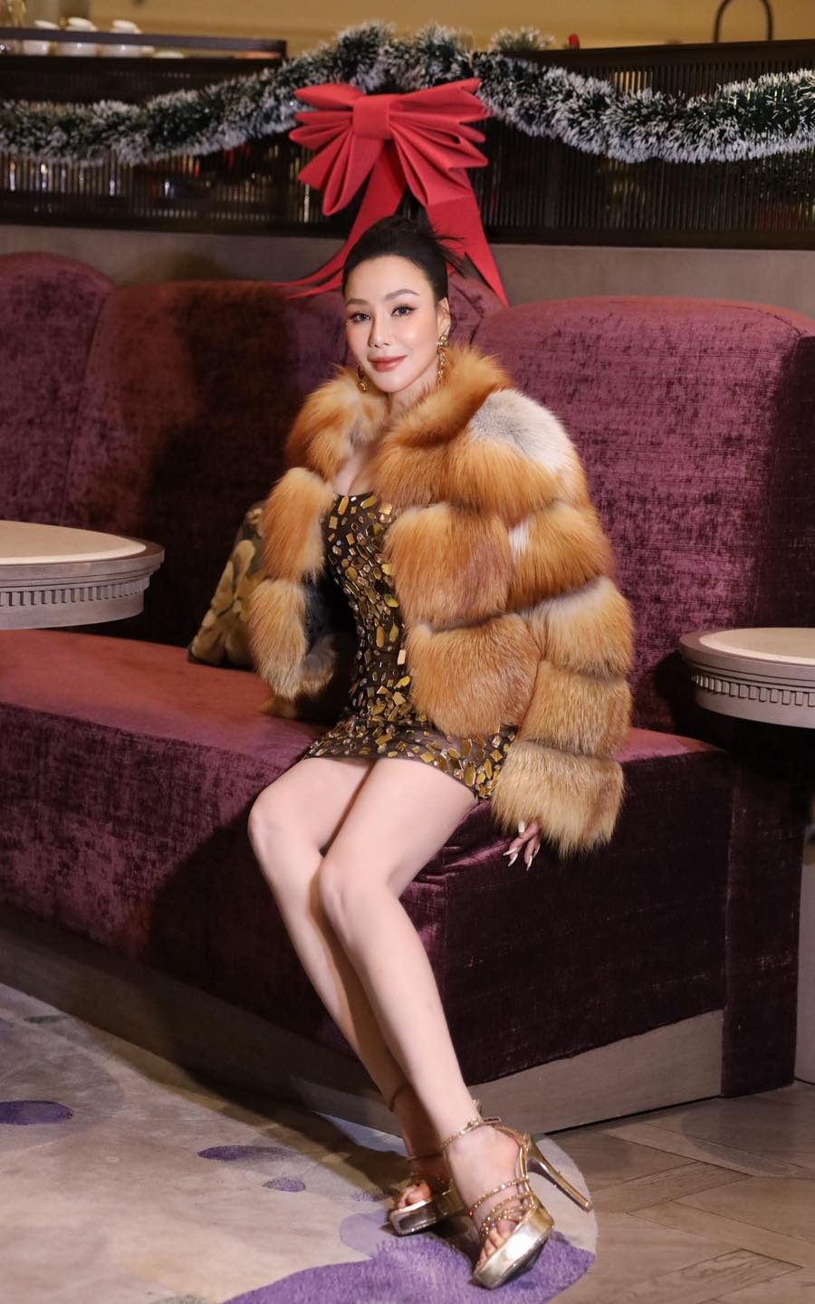 Nữ nghệ sĩ Việt là "đại gia đất mỏ", 45 tuổi lấy chồng, BĐS trải dài từ Nam ra Bắc- Ảnh 1. Nữ nghệ sĩ Việt là "đại gia đất mỏ", 45 tuổi lấy chồng, BĐS trải dài từ Nam ra Bắc- Ảnh 1.