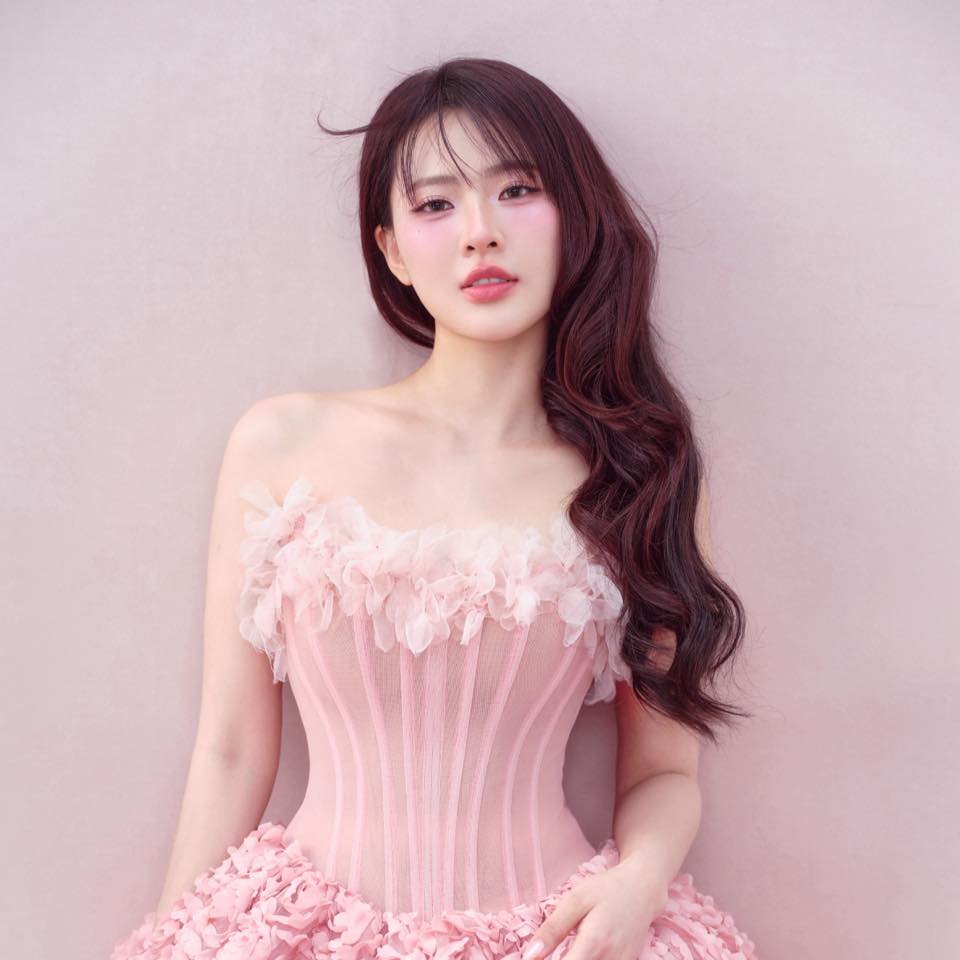 Mỹ nhân Việt được khen đẹp hơn cả Lưu Diệc Phi và Baifern Pimchanok, chiếm hết may mắn trên đời nhưng vẫn thiếu 1 điều- Ảnh 2. Mỹ nhân Việt được khen đẹp hơn cả Lưu Diệc Phi và Baifern Pimchanok, chiếm hết may mắn trên đời nhưng vẫn thiếu 1 điều- Ảnh 2.