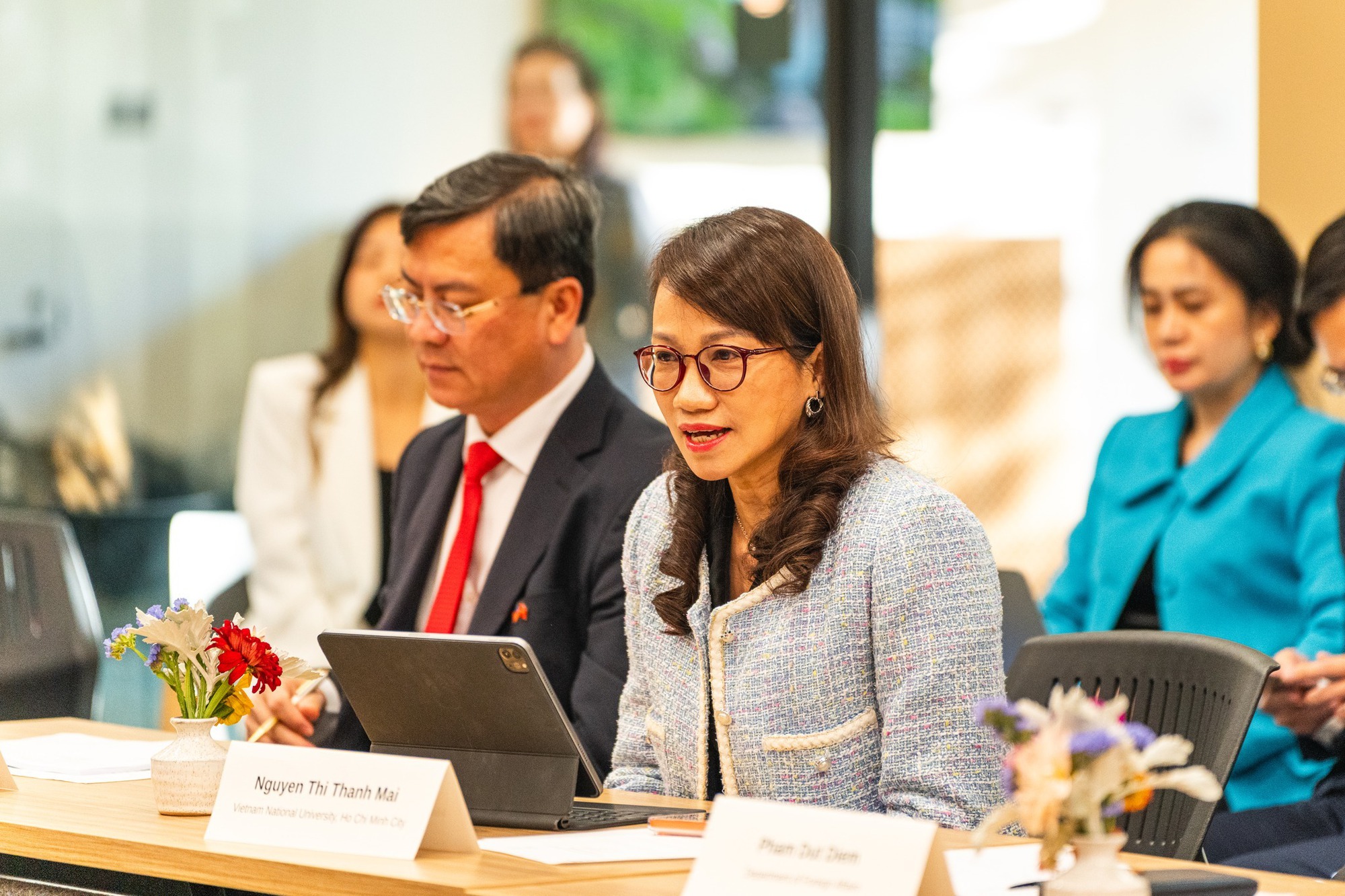 Chân dung nữ giám đốc đầu tiên của ĐHQG TPHCM - Ảnh 3.