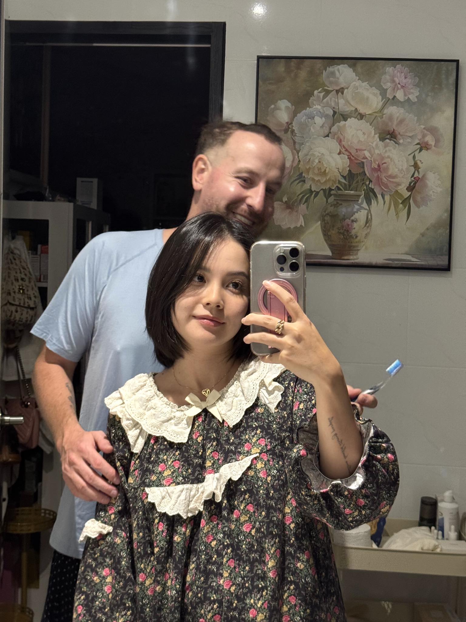 Trai Tây chuyển 1 tỷ cho mẹ đơn thân Việt để "cọc vợ" sau 3 ngày nhắn tin: Hôn nhân lạ lùng- Ảnh 5.