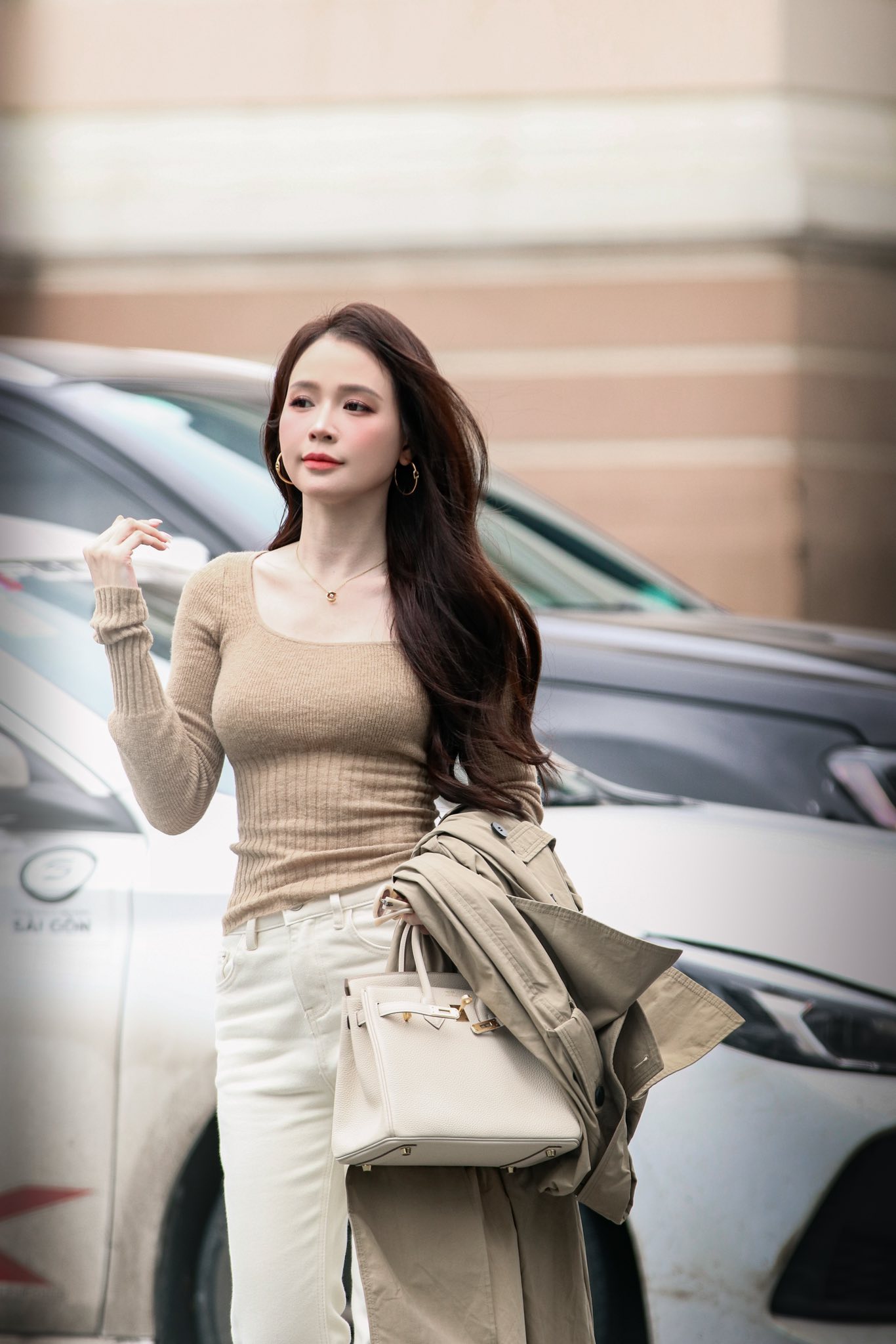 Nghề làm "trạm tỷ" đang hot ở Việt Nam: 30 phút có một bộ ảnh, tiền chảy vào túi nhiều gấp 5 - Ảnh 1. Nghề làm "trạm tỷ" đang hot ở Việt Nam: 30 phút có một bộ ảnh, tiền chảy vào túi nhiều gấp 5 - Ảnh 1.