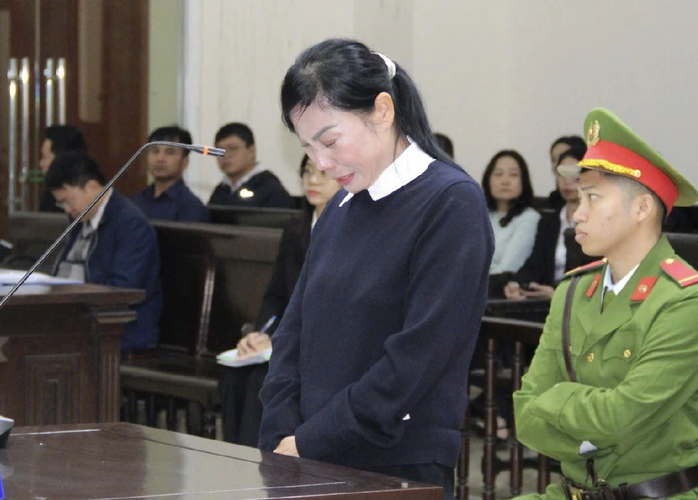 Cựu Bí thư Vĩnh Phúc Hoàng Thị Thúy Lan xin lỗi Đảng và Nhân dân tại tòa - Ảnh 1.