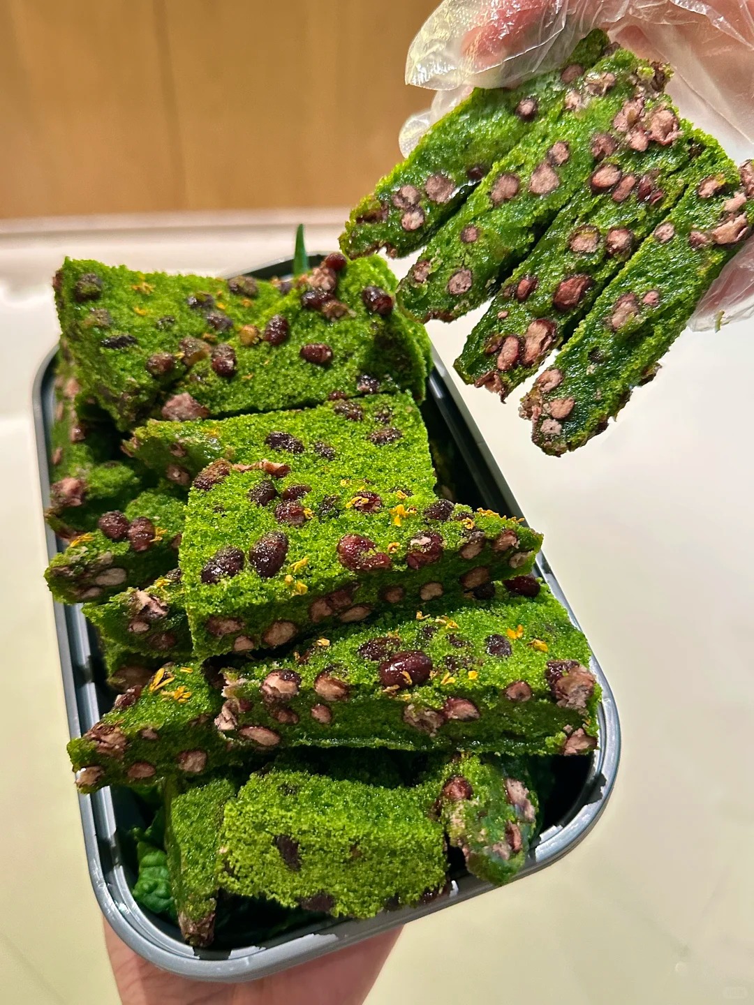 Tưởng là matcha nhưng không phải: Món bánh "xanh mướt" dẻo quẹo đang khiến hội chị em mê đồ Trung lùng sục - Ảnh 10. Tưởng là matcha nhưng không phải: Món bánh "xanh mướt" dẻo quẹo đang khiến hội chị em mê đồ Trung lùng sục - Ảnh 10.