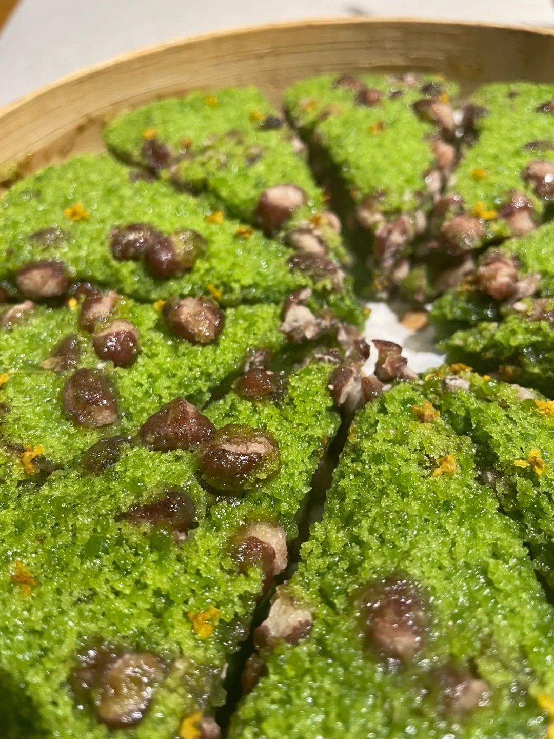 Tưởng là matcha nhưng không phải: Món bánh "xanh mướt" dẻo quẹo đang khiến hội chị em mê đồ Trung lùng sục - Ảnh 5. Tưởng là matcha nhưng không phải: Món bánh "xanh mướt" dẻo quẹo đang khiến hội chị em mê đồ Trung lùng sục - Ảnh 5.