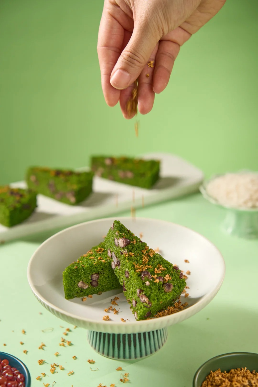 Tưởng là matcha nhưng không phải: Món bánh "xanh mướt" dẻo quẹo đang khiến hội chị em mê đồ Trung lùng sục - Ảnh 19. Tưởng là matcha nhưng không phải: Món bánh "xanh mướt" dẻo quẹo đang khiến hội chị em mê đồ Trung lùng sục - Ảnh 19.