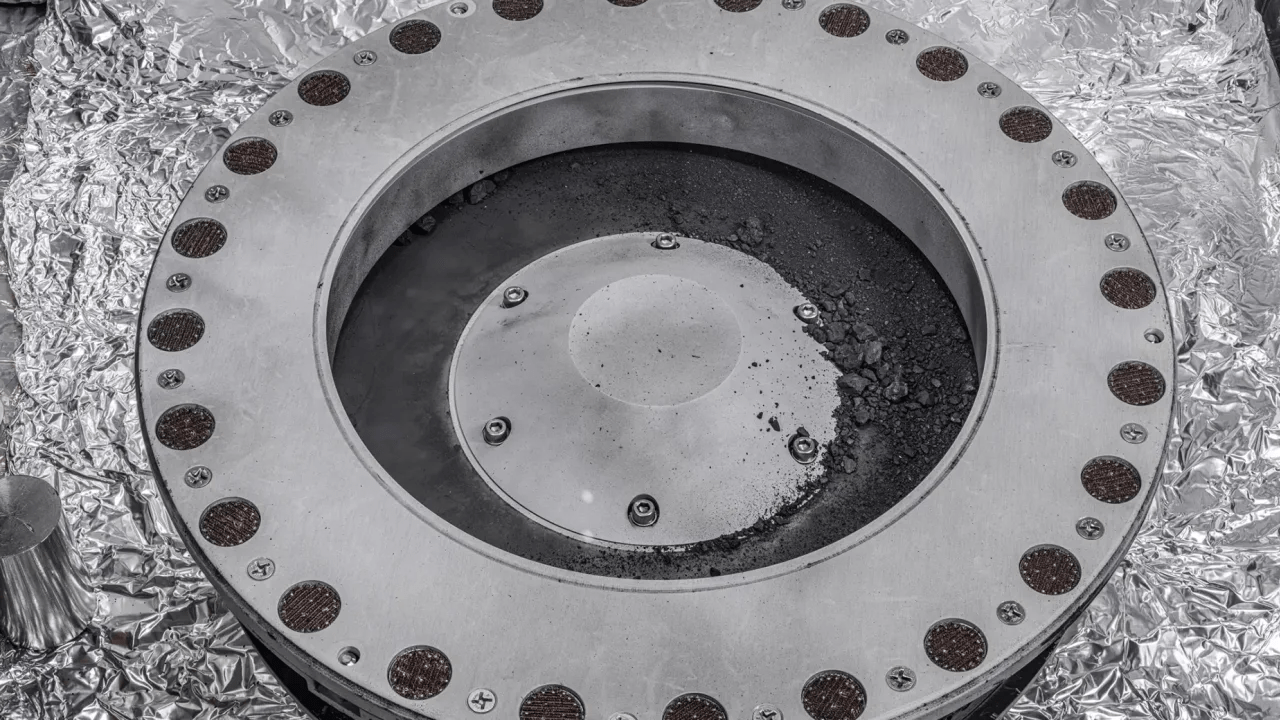 Một thiên thể đang bay quanh Mặt Trời chứa TẤT CẢ thành phần tạo nên sự sống- Ảnh 1.