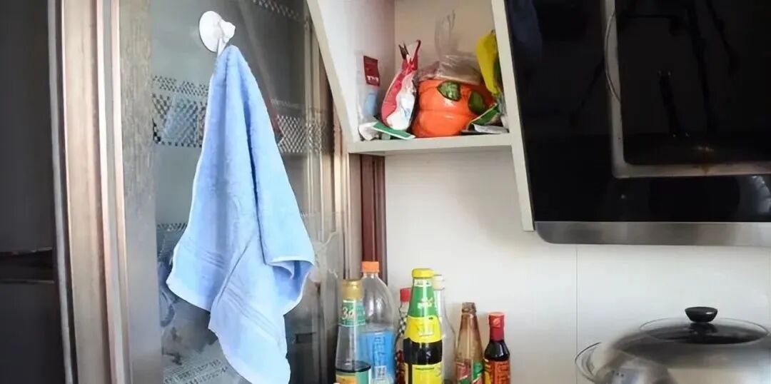 Đừng treo khăn ở 3 vị trí “tưởng vô hại”: Phong thủy bảo hao tài, vi khuẩn bùng nổ, nhà ẩm và khó tụ lộc- Ảnh 2. Đừng treo khăn ở 3 vị trí “tưởng vô hại”: Phong thủy bảo hao tài, vi khuẩn bùng nổ, nhà ẩm và khó tụ lộc- Ảnh 2.