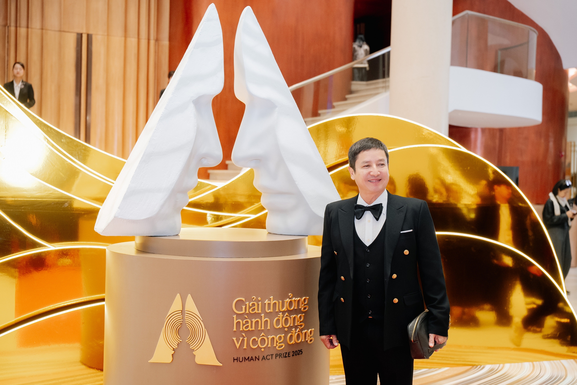 Phó Chủ tịch nước Võ Thị Ánh Xuân dự Gala trao giải Giải thưởng Hành động vì cộng đồng - Human Act Prize 2025 - Ảnh 1.