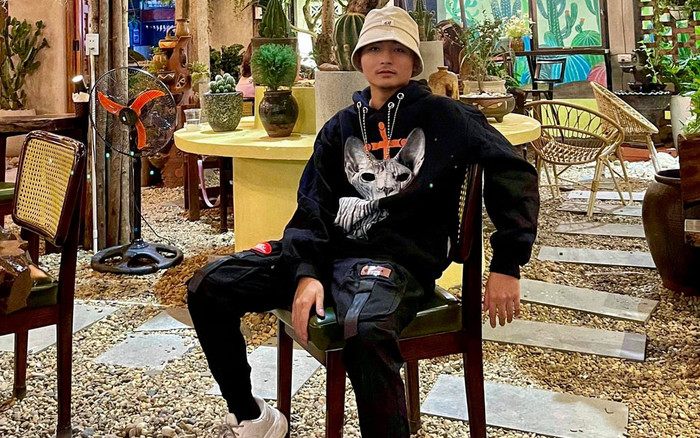 Ca sĩ sở hữu hit trăm triệu view, cả nước thuộc nhạc phải làm shipper để trả tiền nhà- Ảnh 3.