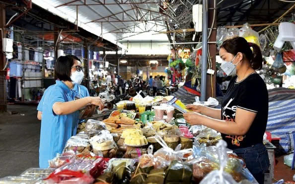 Doanh thu từ 500 triệu đến 3 tỉ đồng: Hộ kinh doanh nộp thuế ra sao? - Ảnh 1. Doanh thu từ 500 triệu đến 3 tỉ đồng: Hộ kinh doanh nộp thuế ra sao? - Ảnh 1.