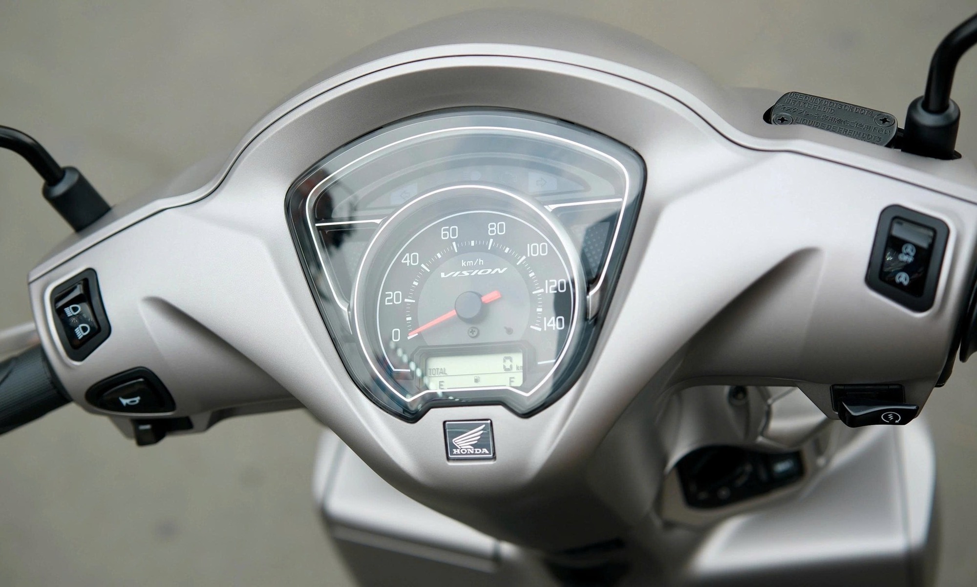 Mỗi phút có 1 chiếc xe tay ga này bán ra, giá chỉ hơn 31 triệu đồng cho phiên bản 2026- Ảnh 4.