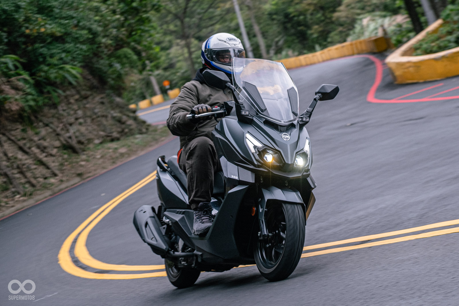 SYM bất ngờ ra mắt mẫu xe tay ga sở hữu nhiều trang bị 'ăn đứt' Honda SH! - Ảnh 12.