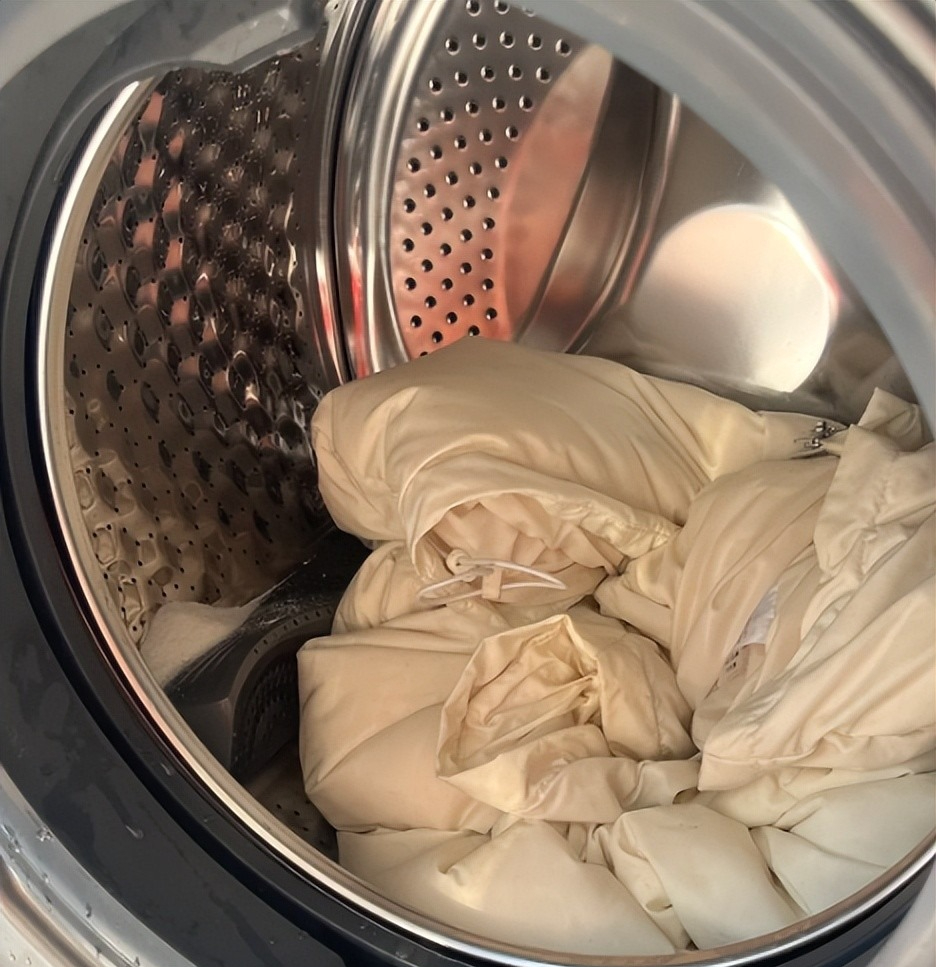 Dùng máy giặt đến năm thứ 10, tôi mới nhận ra 6 sai lầm tai hại- Ảnh 1. Dùng máy giặt đến năm thứ 10, tôi mới nhận ra 6 sai lầm tai hại- Ảnh 1.