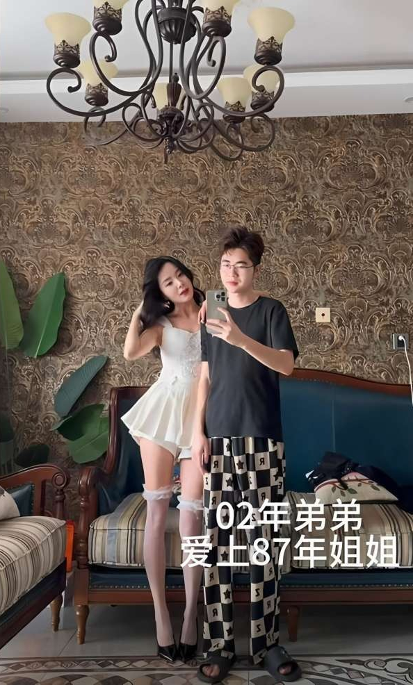 Cuốc giao hàng định mệnh khiến cuộc đời nam shipper sinh năm 2002 đảo chiều- Ảnh 2.