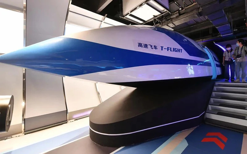 Chiêm ngưỡng siêu tàu đệm từ tốc độ "điên rồ", thế giới sửng sốt - Ảnh 2.