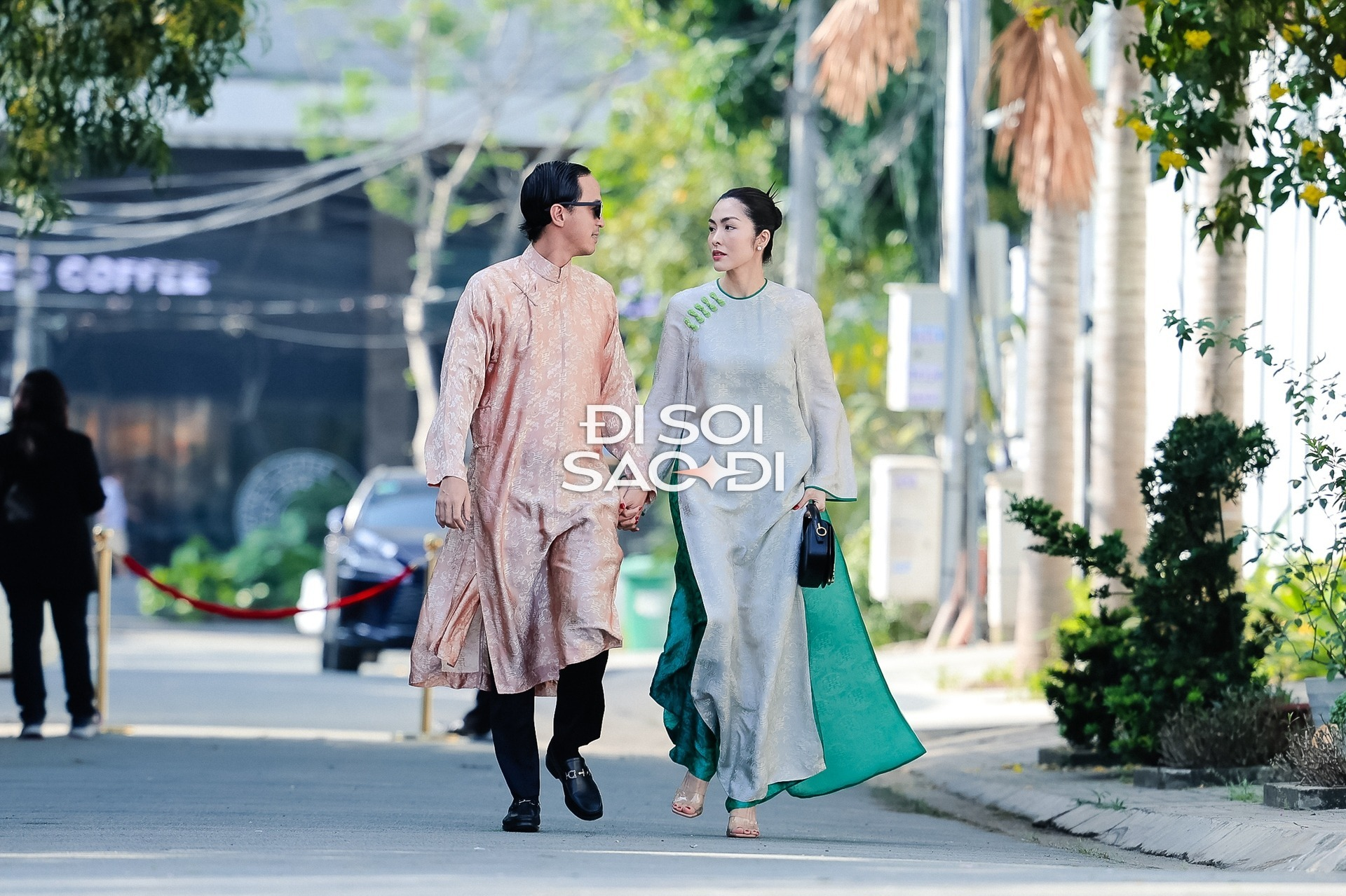 Hà Tăng lại tạo trend áo dài Tết: Local brand đồng loạt ra mắt các thiết kế, tôn trọn khí chất phụ nữ tuổi 35+- Ảnh 4.