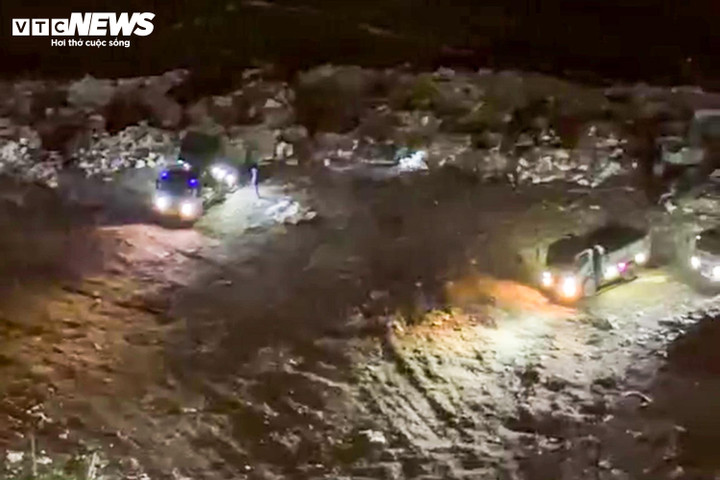 Hà Nội: Dân ngán ngẩm đường Tam Trinh làm 10 năm chưa xong, nay lại thêm bãi rác khổng lồ- Ảnh 3.