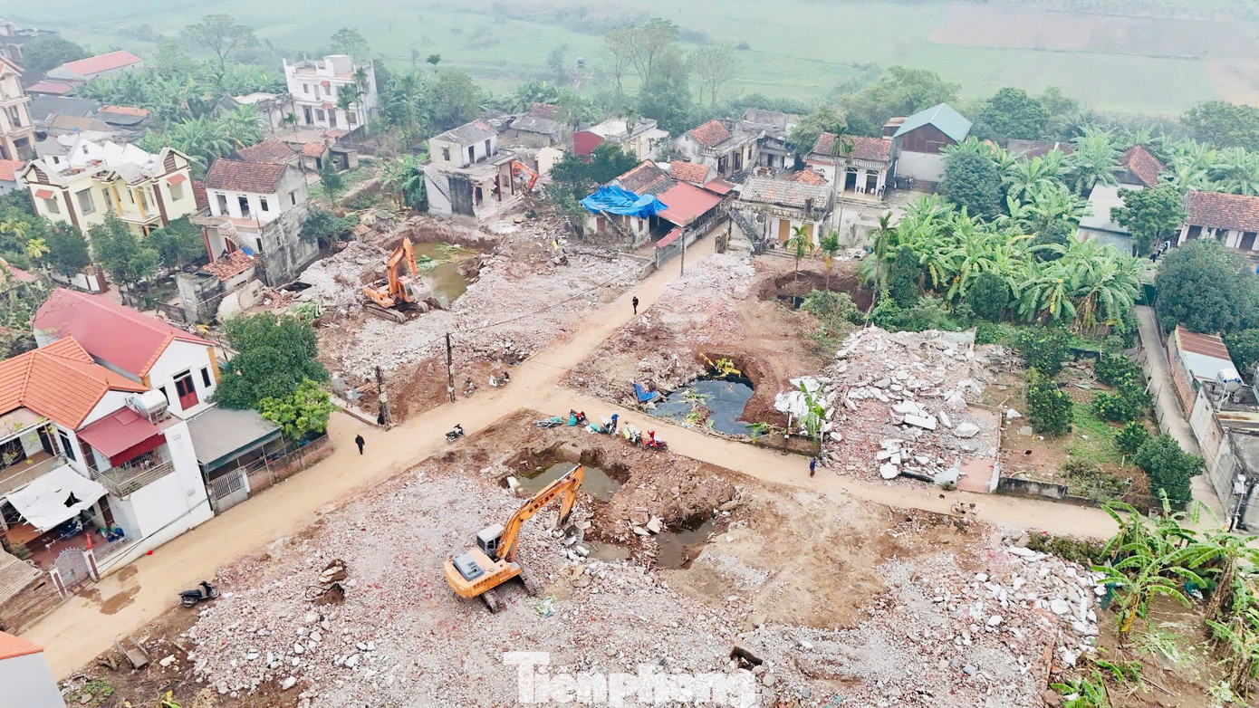 Cận cảnh công trường cầu Hồng Hà gần 10.000 tỷ đồng bắc qua sông Hồng - Ảnh 6.