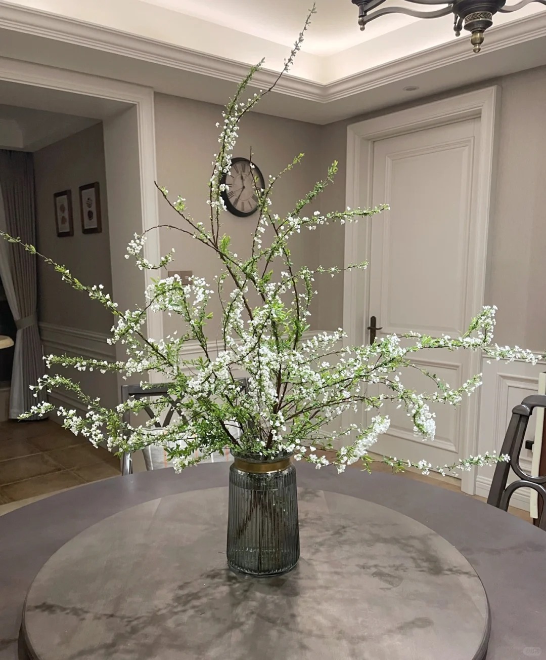 Thú chơi hoa "củi khô nở ra tuyết trắng": Giá bình dân nhưng khí chất sang chảnh, cắm một bình chơi cả tháng Giêng - Ảnh 23.