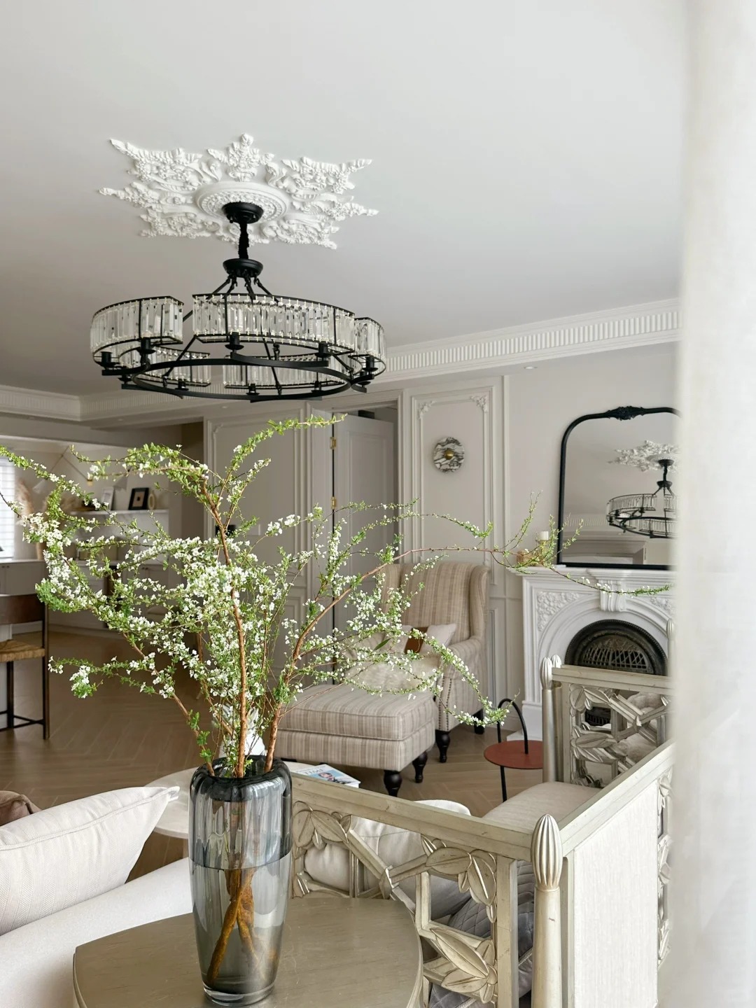 Thú chơi hoa "củi khô nở ra tuyết trắng": Giá bình dân nhưng khí chất sang chảnh, cắm một bình chơi cả tháng Giêng - Ảnh 4.