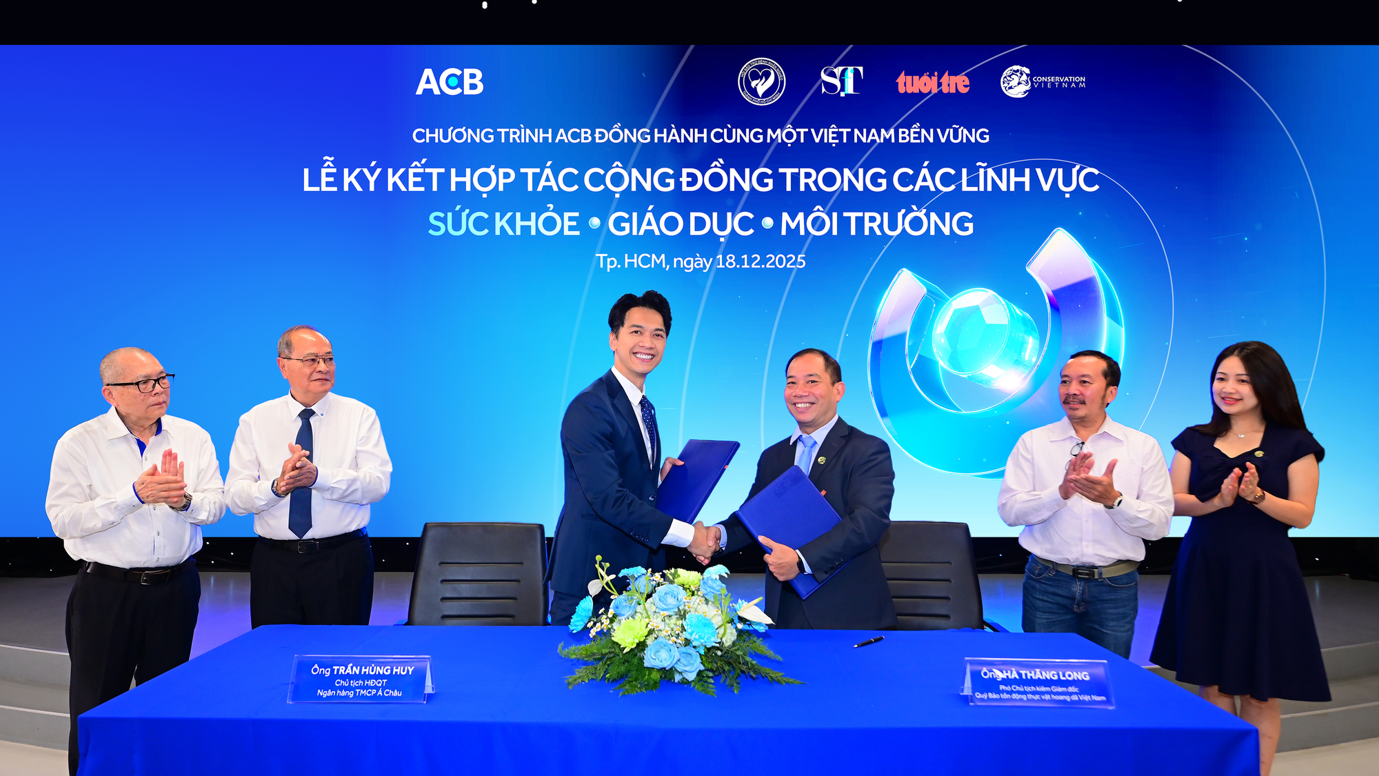 ACB công bố mô hình phát triển bền vững theo hướng tạo giá trị chung cho cộng đồng Việt Nam - Ảnh 1.
