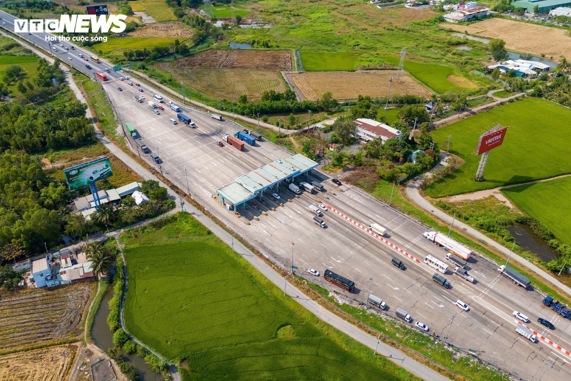 Cận cảnh siêu nút giao nối 3 cao tốc qua TP.HCM trước ngày thông xe kỹ thuật- Ảnh 9.