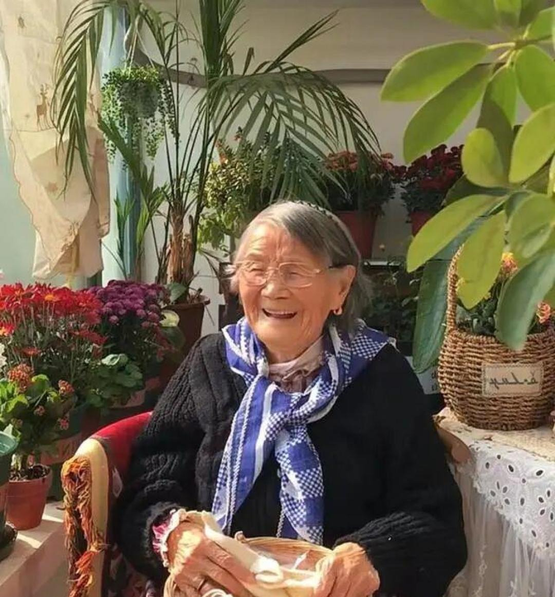 Lặng người trước ngôi nhà của cụ bà 92 tuổi: Tự chăm sóc mình, già đi thanh thản, không phiền hà con cháu- Ảnh 3. Lặng người trước ngôi nhà của cụ bà 92 tuổi: Tự chăm sóc mình, già đi thanh thản, không phiền hà con cháu- Ảnh 3.