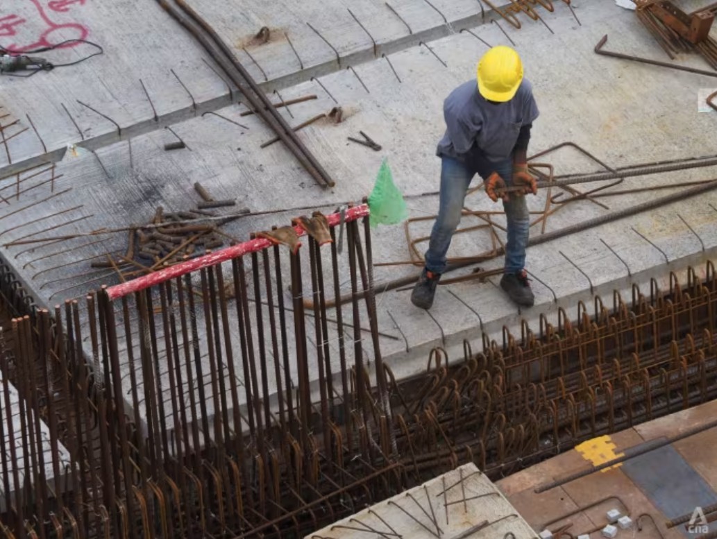 Bi kịch của những lao động nhập cư "không dám ốm": Giúp việc vừa phát hiện ung thư, chủ nhà liền trục xuất về nước- Ảnh 1. Bi kịch của những lao động nhập cư "không dám ốm": Giúp việc vừa phát hiện ung thư, chủ nhà liền trục xuất về nước- Ảnh 1.