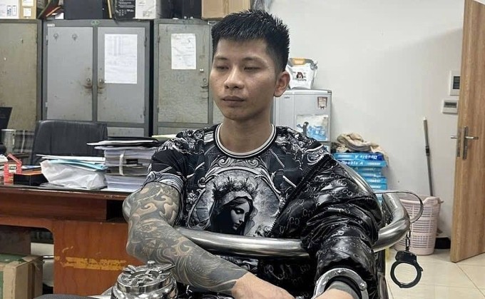 TikToker "Long Tổng" đã làm gì trước khi bị bắt tại sân bay - Ảnh 2.