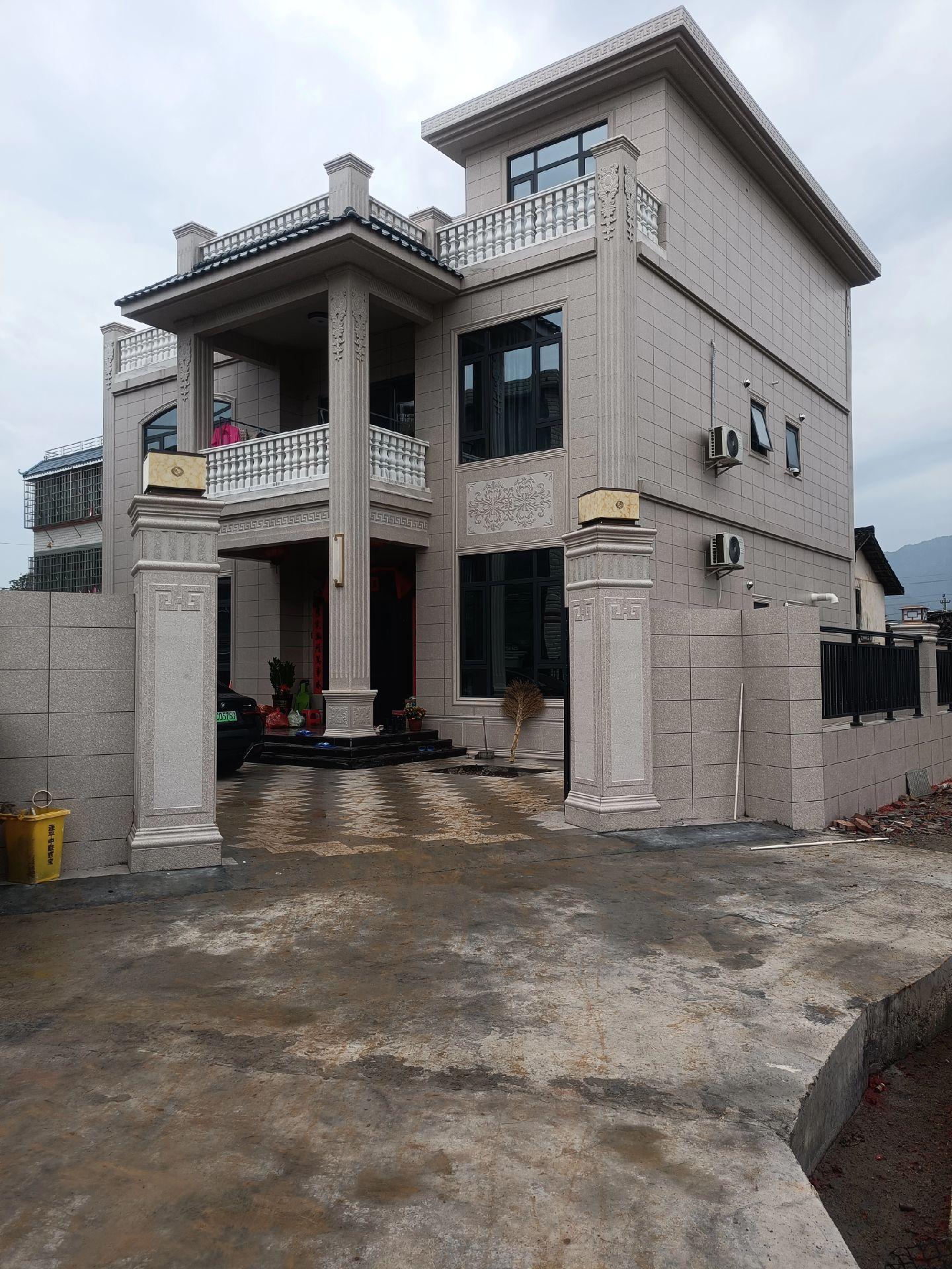 Chi hơn 600 triệu sửa nhà cho bố mẹ, con gái chết lặng nghe công bố di chúc- Ảnh 1.