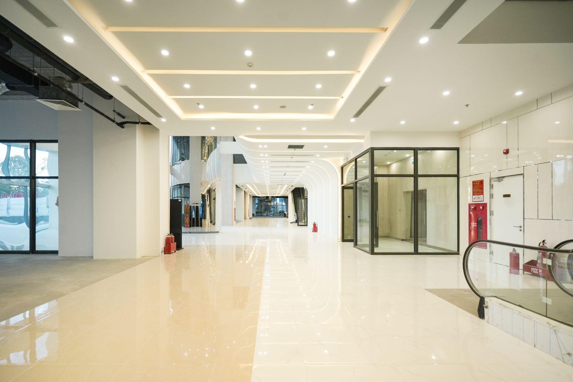 ROX Tower Goldmark City bắt nhịp xu hướng văn phòng Work - Live - Enjoy - Ảnh 2. ROX Tower Goldmark City bắt nhịp xu hướng văn phòng Work - Live - Enjoy - Ảnh 2.