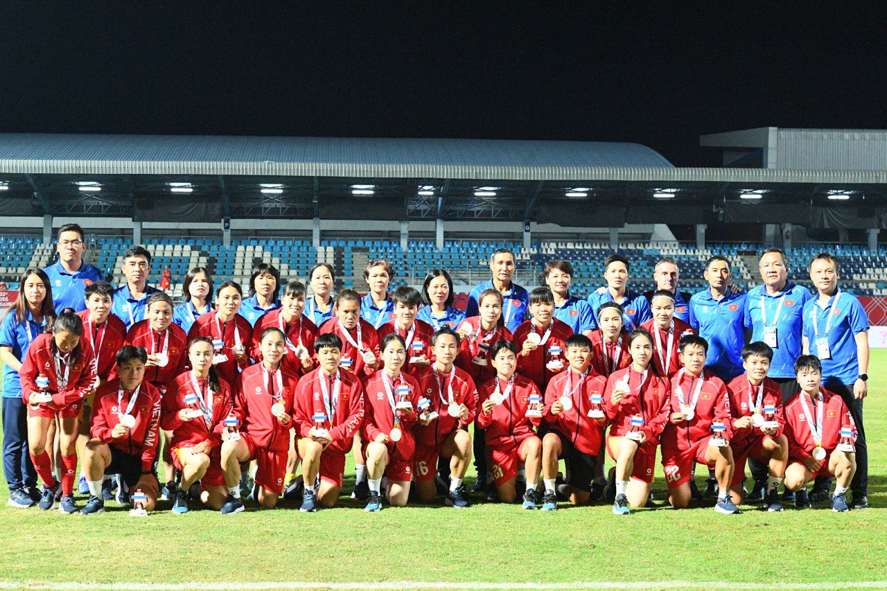 Đêm SEA Games đầy uất ức của Bích Thuỳ: Mất trắng bàn thắng, phản ứng gắt vì bị thay ra, rơi nước mắt bất lực- Ảnh 34.