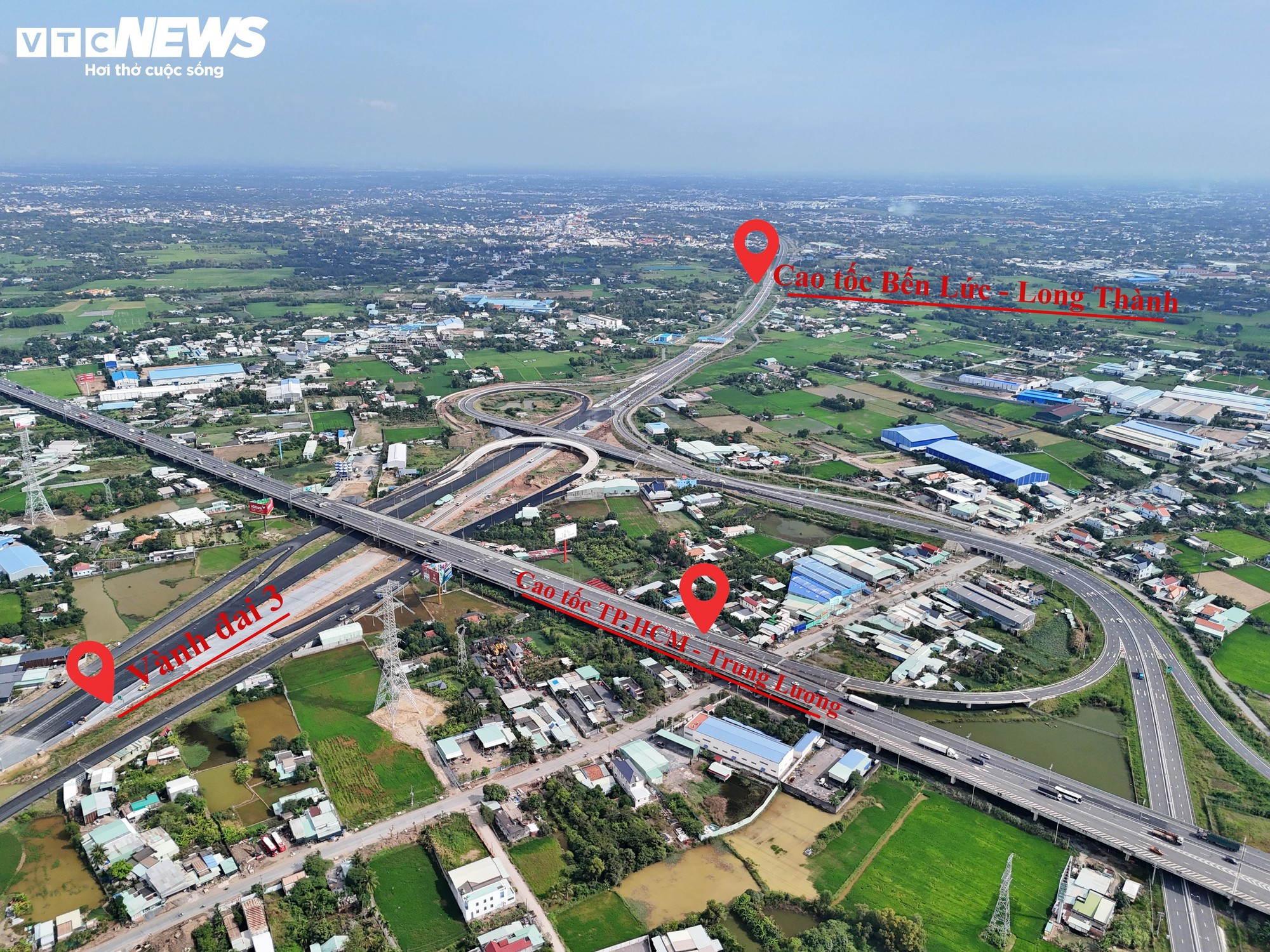 Cận cảnh siêu nút giao nối 3 cao tốc qua TP.HCM trước ngày thông xe kỹ thuật- Ảnh 1.