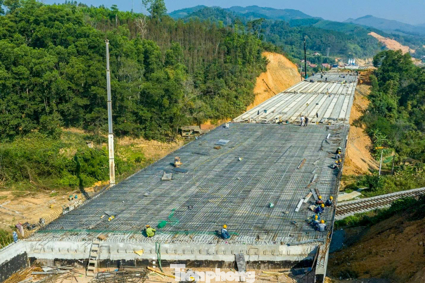 Cao tốc Hữu Nghị - Chi Lăng chạy đua đến cột mốc ngày khánh thành- Ảnh 10.