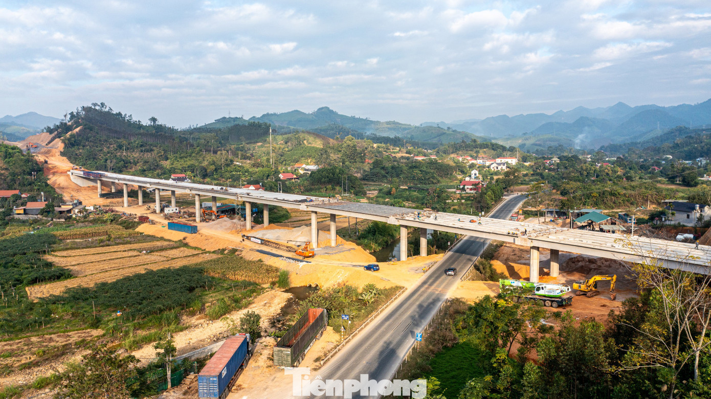 Cao tốc Hữu Nghị - Chi Lăng chạy đua đến cột mốc ngày khánh thành- Ảnh 1.