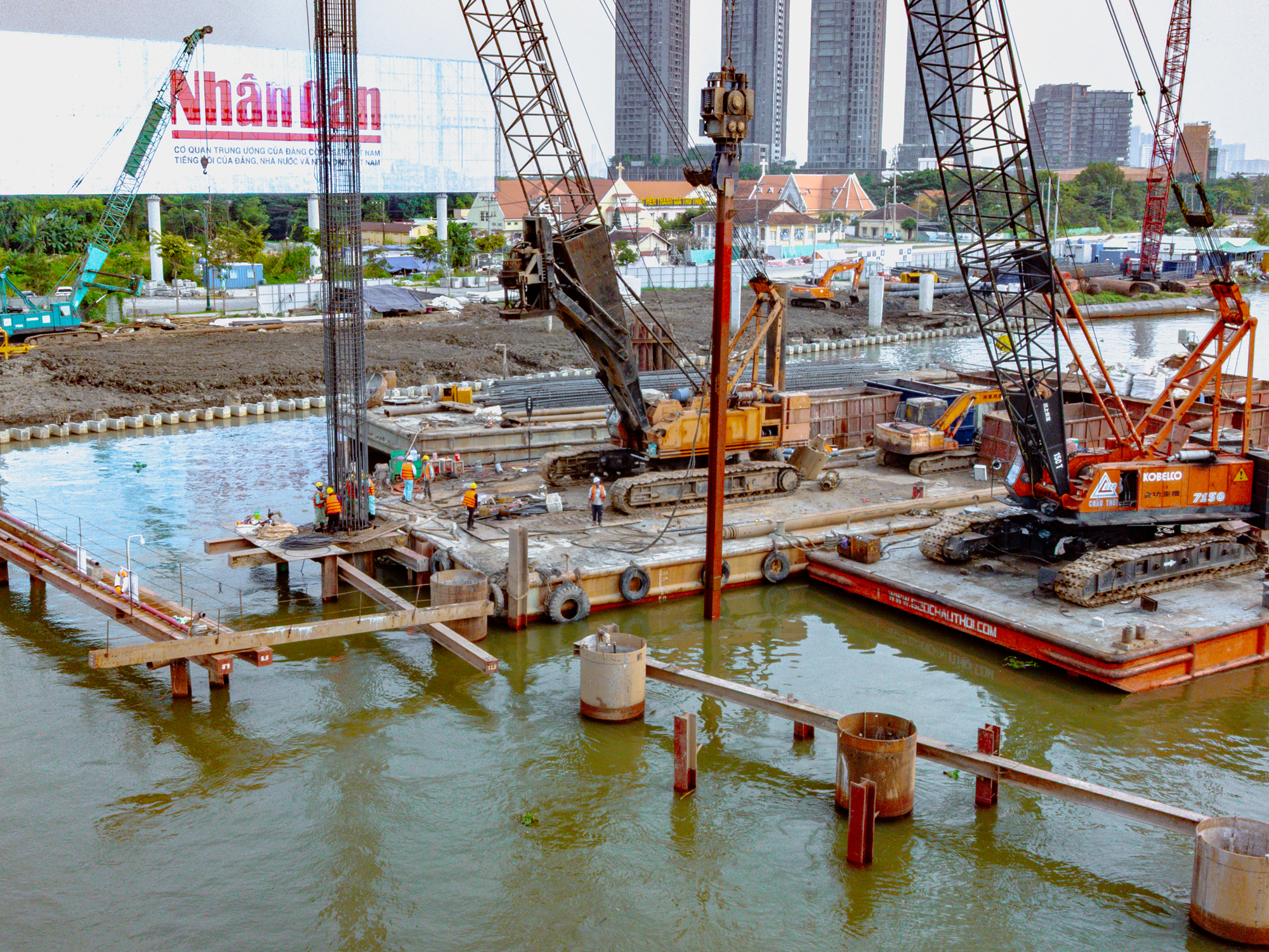 Ngắm công trường xây dựng cầu gần 1.000 tỷ là món quà của Nutifood tặng TP.HCM  - Ảnh 10.