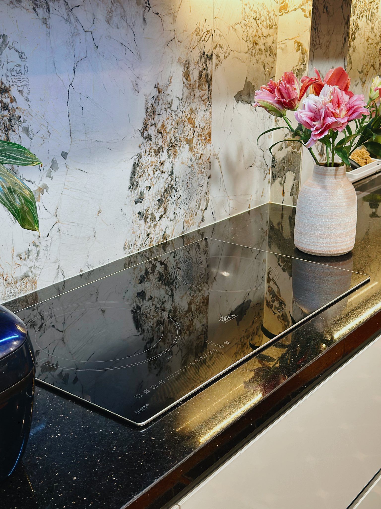 Mẹ 2 con dọn 6 tầng nhà chỉ 1 tiếng mỗi ngày: Nhờ một “chiêu” đơn giản mà tầng nào cũng sạch thơm bóng loáng- Ảnh 10. Mẹ 2 con dọn 6 tầng nhà chỉ 1 tiếng mỗi ngày: Nhờ một “chiêu” đơn giản mà tầng nào cũng sạch thơm bóng loáng- Ảnh 10.