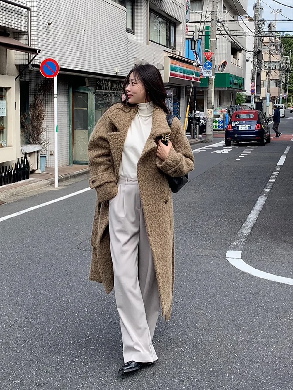 Quần ống rộng vốn đã sang nhưng mặc theo 5 công thức này lại càng thêm đẳng cấp- Ảnh 6. Quần ống rộng vốn đã sang nhưng mặc theo 5 công thức này lại càng thêm đẳng cấp- Ảnh 6.