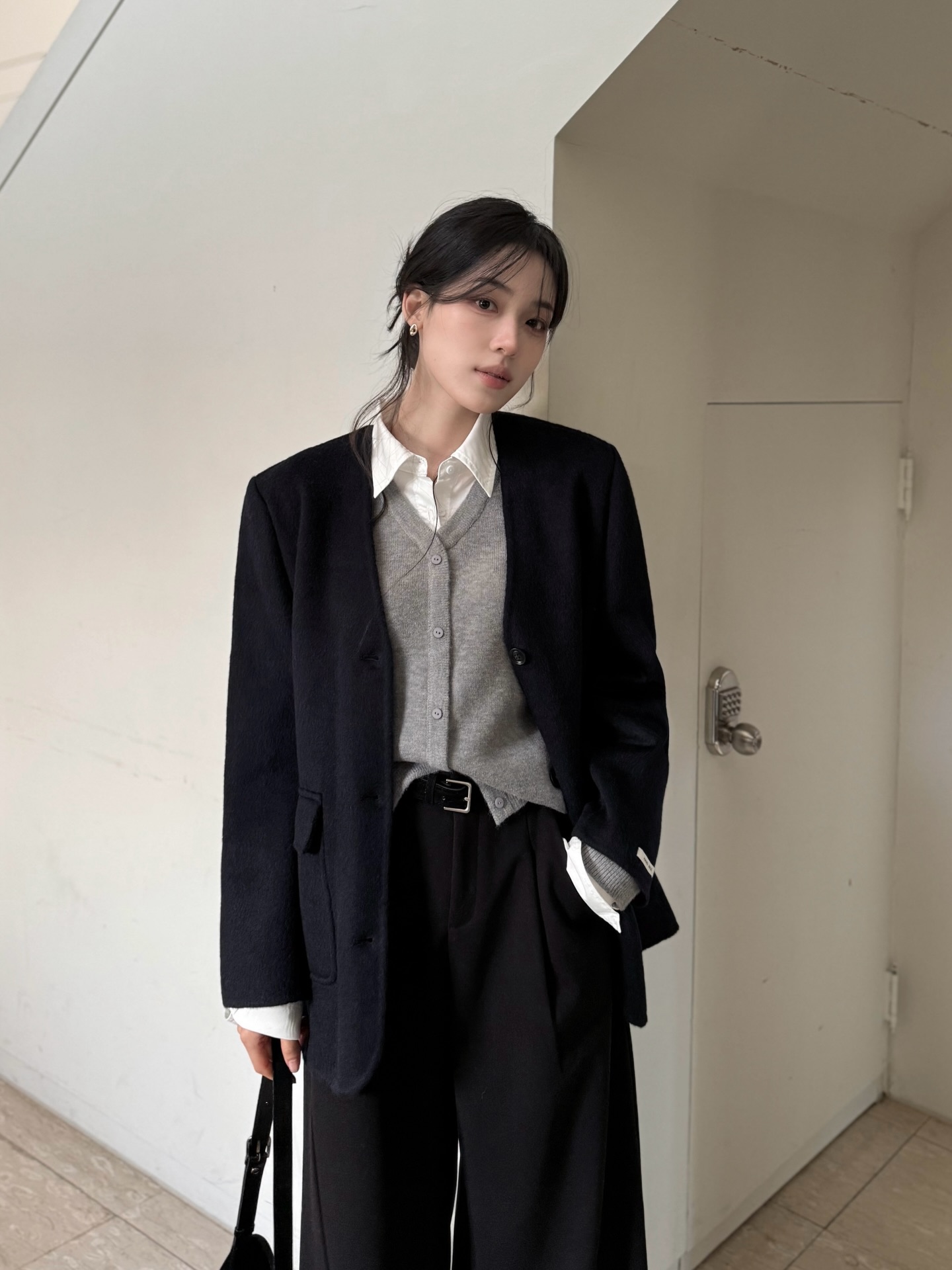 Quần ống rộng vốn đã sang nhưng mặc theo 5 công thức này lại càng thêm đẳng cấp- Ảnh 10. Quần ống rộng vốn đã sang nhưng mặc theo 5 công thức này lại càng thêm đẳng cấp- Ảnh 10.